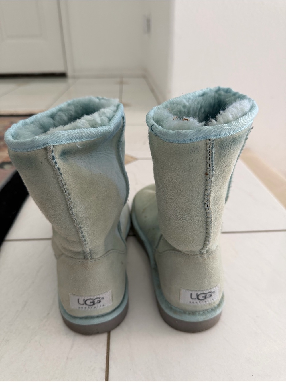 UGG  Short Suede Boot in Pale Blue